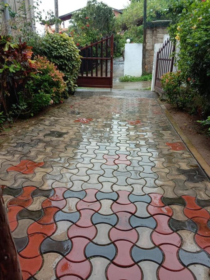 Ameena Homestay Tangalle Exterior photo