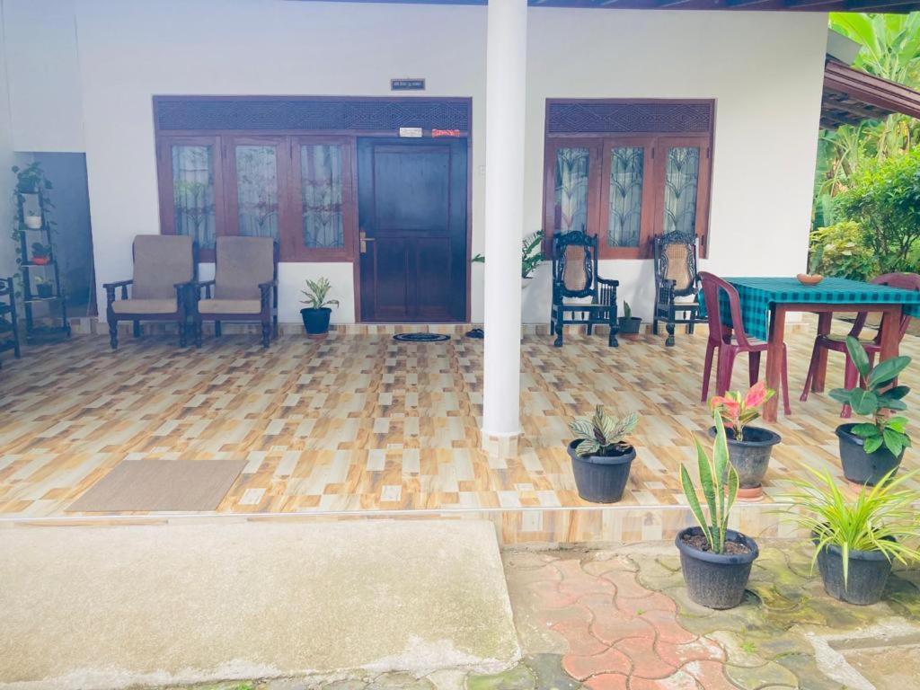 Ameena Homestay Tangalle Exterior photo